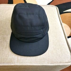 NWOT NO BOUNDARIES Hat